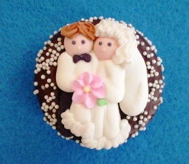 Bride & Groom Oreo